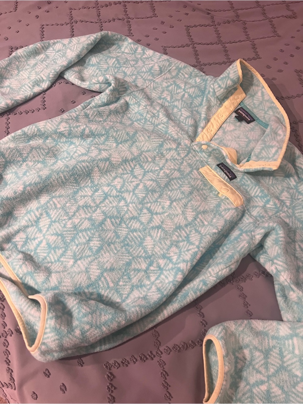 Patagonia Aqua and Cream Snap Synchilla Fleece Pullover